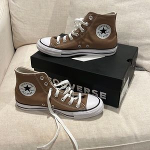 Converse high tops. Men size 8
